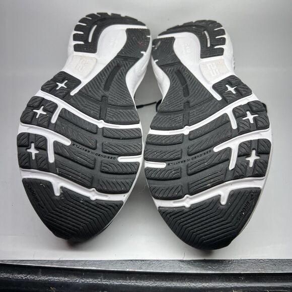 BRAND NEW Brooks Adrenaline GTS 23 Running Shoes Black Sneakers Womens 9 1/2 - Picture 3 of 12
